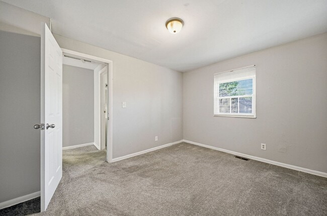 Building Photo - 2301 Jefferson Ave