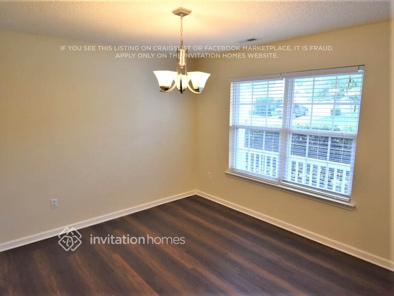 Building Photo - 8802 Laurel Run Dr