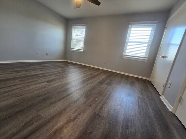 Building Photo - 5725 Bramblegate Rd