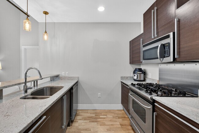 Building Photo - 4100 Forest Park Ave
