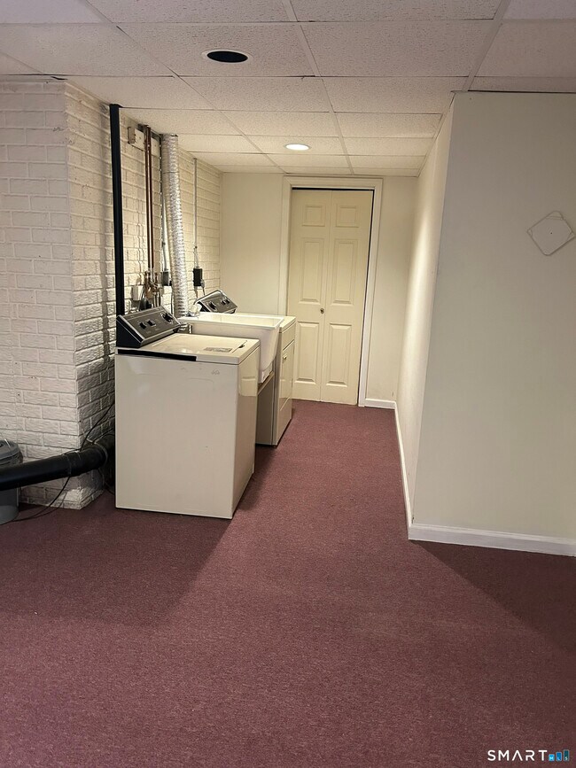 Building Photo - 10 South St