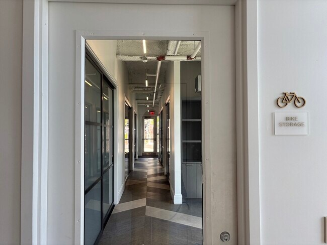 Building Photo - 191 Washington St