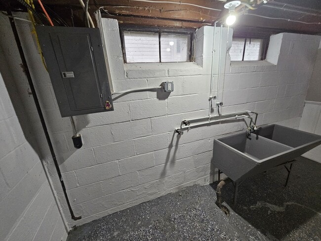 Building Photo - 19807 Gardenview Dr