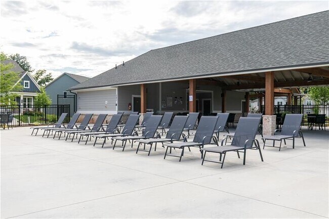 Building Photo - 557 Aberdeen Mdw Ln