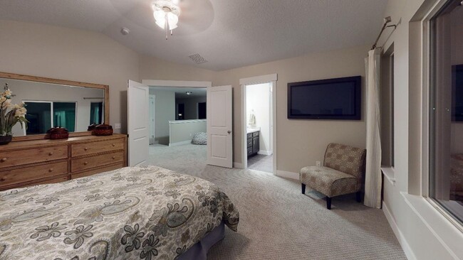 Building Photo - Don't Miss This Former Model Home Rental