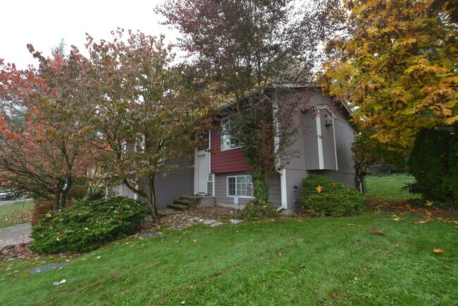Building Photo - 11212 67th Ave Ct E