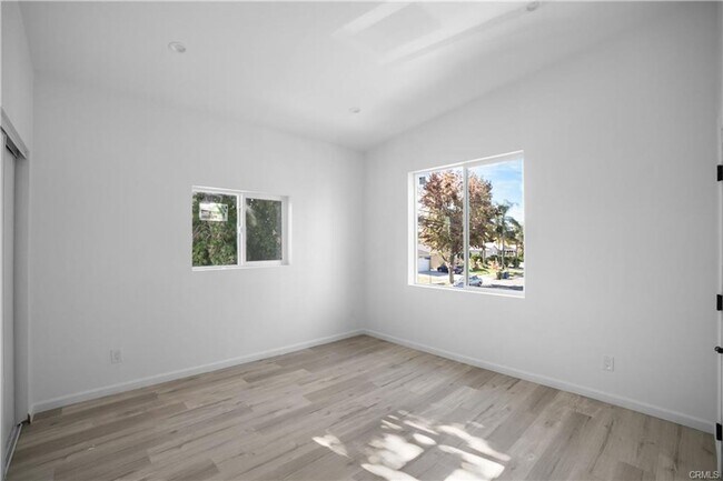 Building Photo - Brand new, never-lived-in ADU available for lease in the heart of Winnetka.