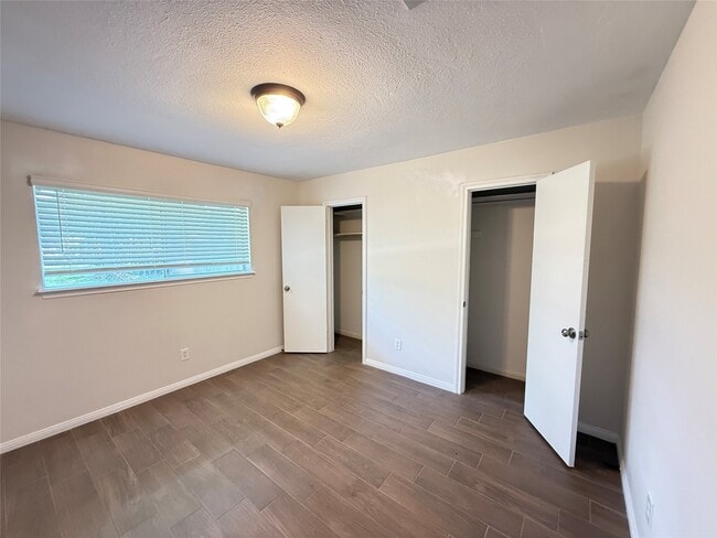 Building Photo - 2919 Hamm Rd