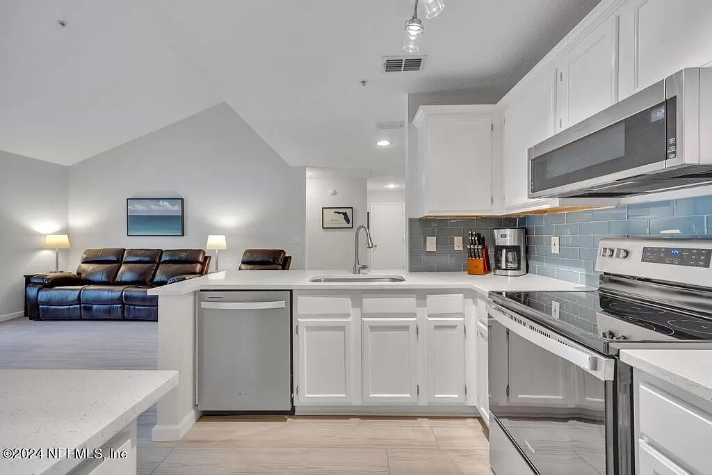 Building Photo - 7701 Timberlin Park Blvd