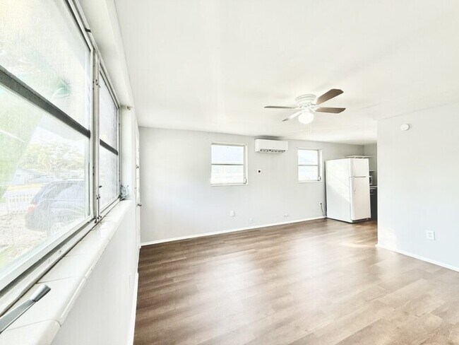 Building Photo - 2611 41st Ave N