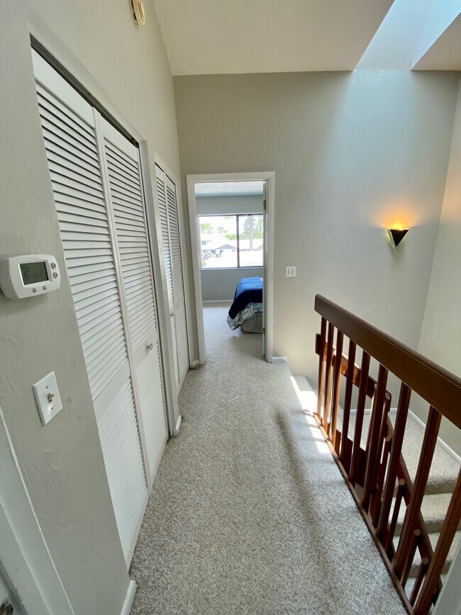 Building Photo - 251 Orange Grove Dr