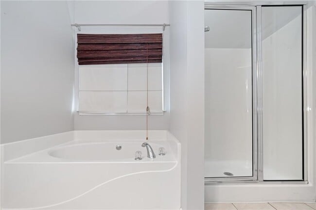 Building Photo - 304 Laurel Glen Crossing