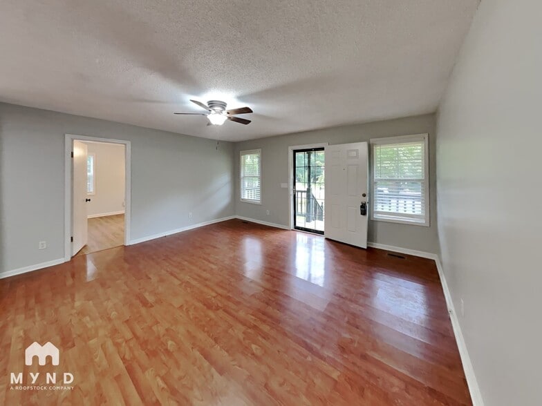 Building Photo - 6717 San Moore Dr