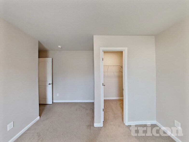 Building Photo - 232 Rustling Way