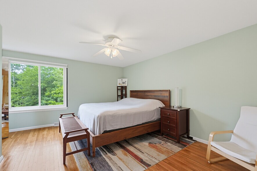 Building Photo - 33 Brimstone Way