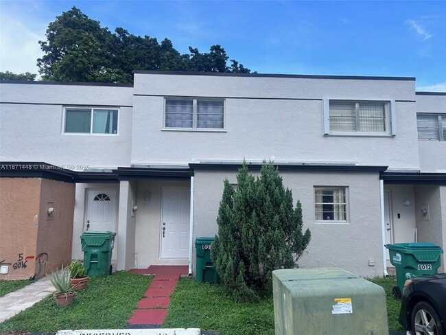 Primary Photo - 8014 SW 151st Ct