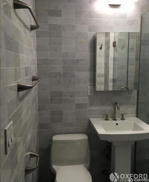 Building Photo - 328 E 59th St