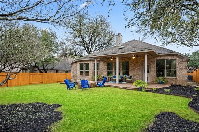 Building Photo - 385 Wild Rose Dr