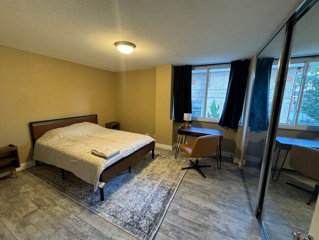 Building Photo - Furnished 1 bedroom 1 bathroom apartment