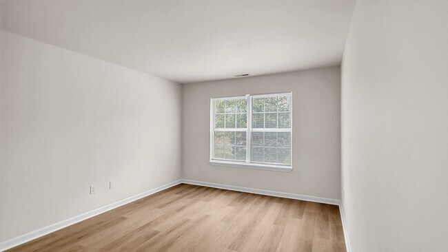 Building Photo - 6014 Castleford Dr