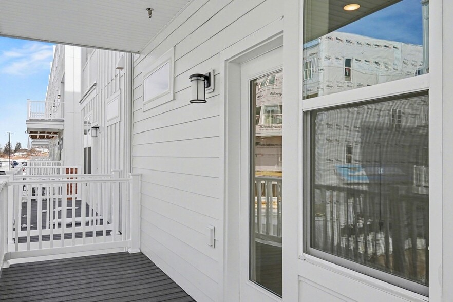 Building Photo - 20036 Coral Wind Ter