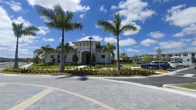 Building Photo - 28600 SW 134th Ct