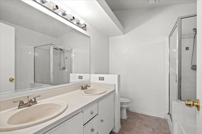 Building Photo - 7909 Fossil Creek Ln