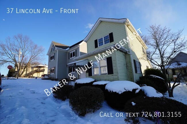 Building Photo - Cozy 2-bedroom, 2-bathroom duplex in North...