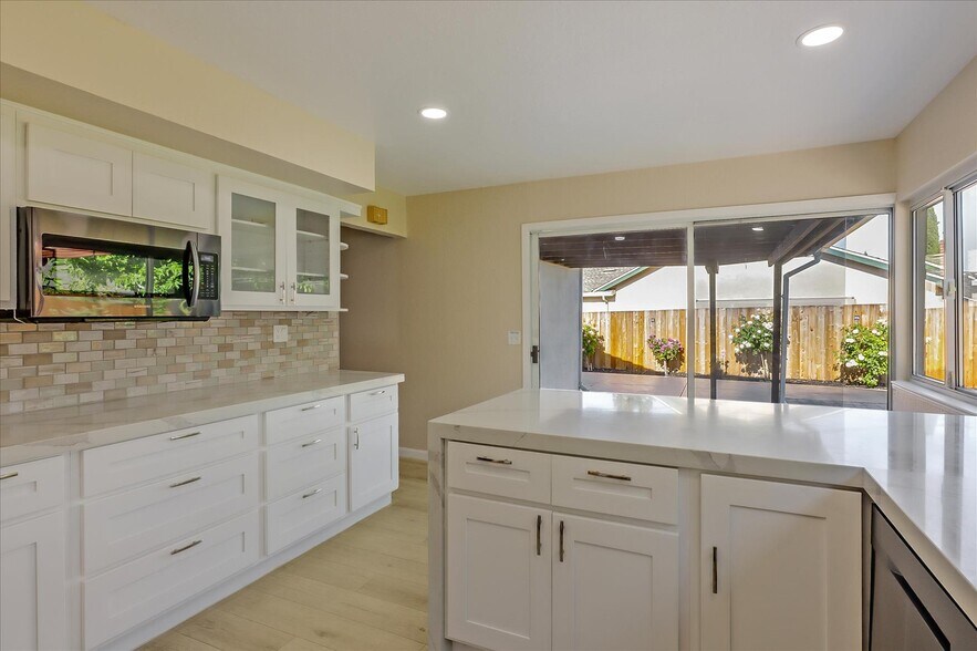 Building Photo - 2916 Biddleford Dr