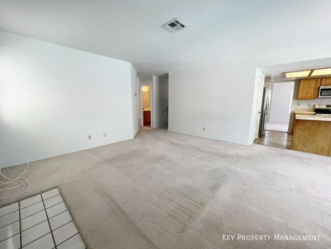 Building Photo - 420 Crater Ct