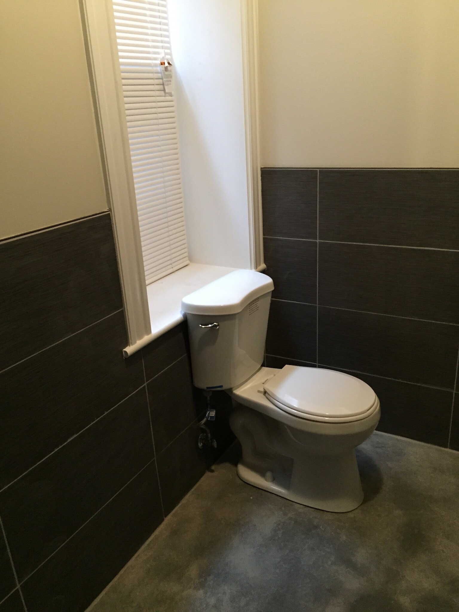 Building Photo - 3818-3820 Arsenal St