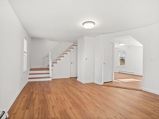 Building Photo - 500 Sport Hill Rd