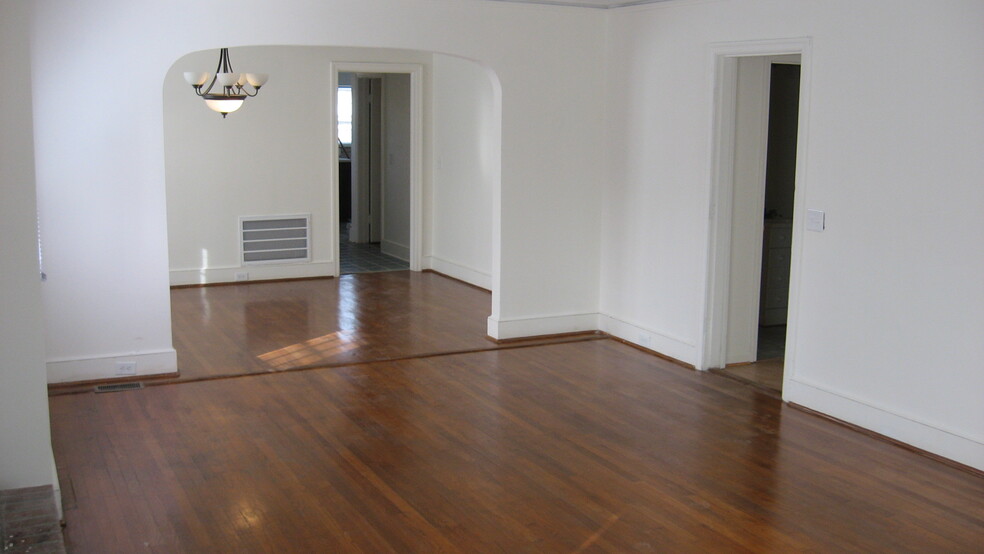 Building Photo - 1050 Rawl Rd
