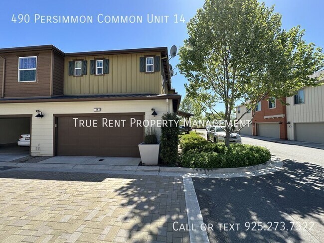 Building Photo - Gorgeous 3 Bed, 2.5 Bath Home in Desirable...