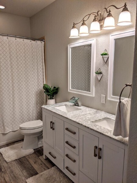 Master Bathroom - 15955 Golden Eye Ct