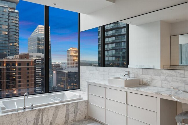 Building Photo - 210 Lavaca St