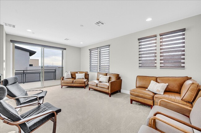 Building Photo - Experience True Luxury Living In The Heart Of Summerlin