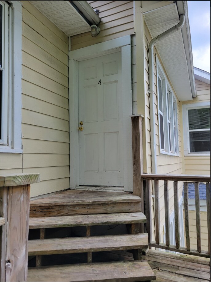 Building Photo - 1016 Pecan Ave