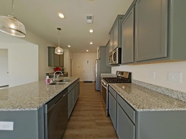 Building Photo - 518 Count Fleet Ct