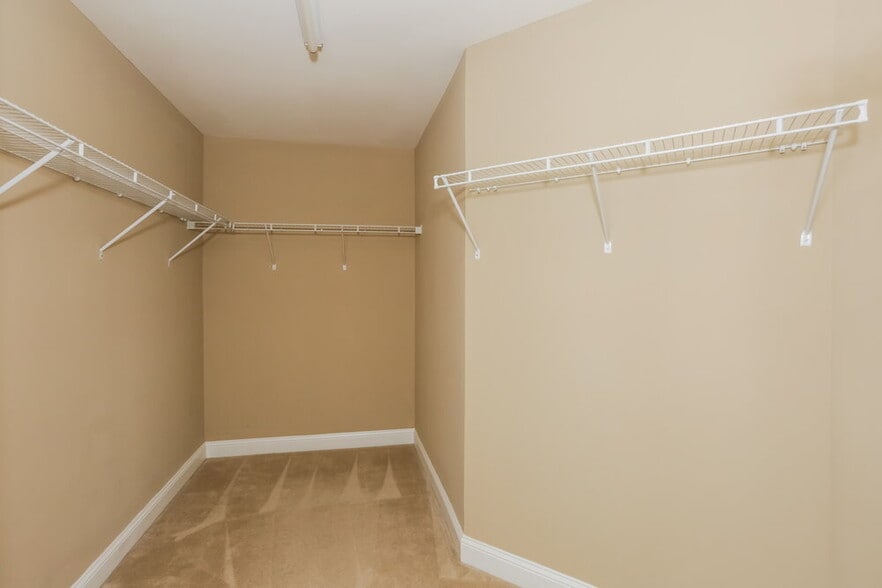 Building Photo - 4700 Kiddle Ln