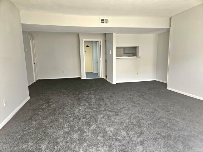 Building Photo - 8421 Hearth Dr