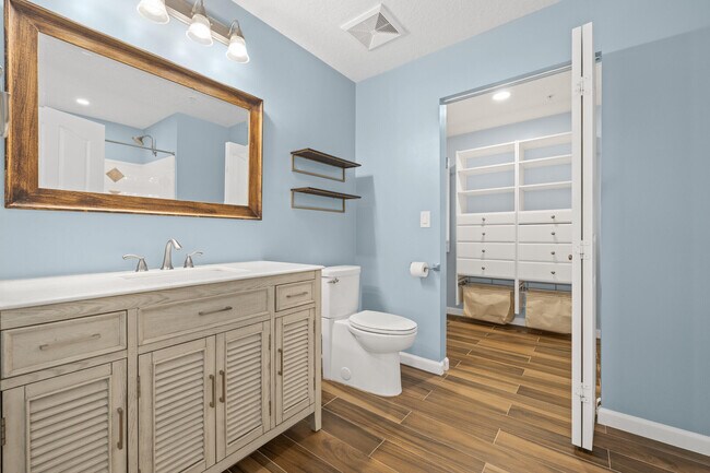 Building Photo - 225 Murcia Dr