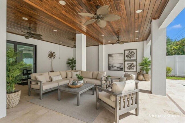 Building Photo - 500 E Davis Blvd