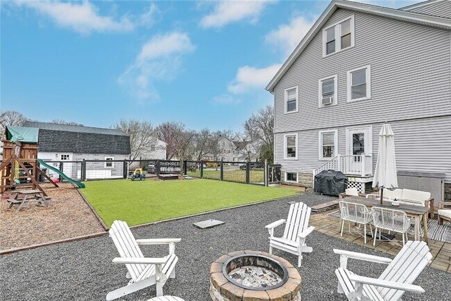 Building Photo - 73 Washburn Ave