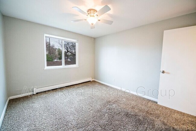 Building Photo - 1520 Trenton St