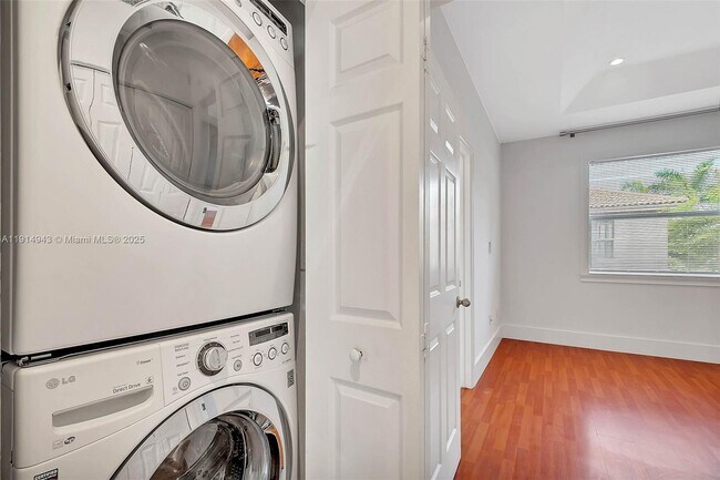 Building Photo - 9329 SW 221st St