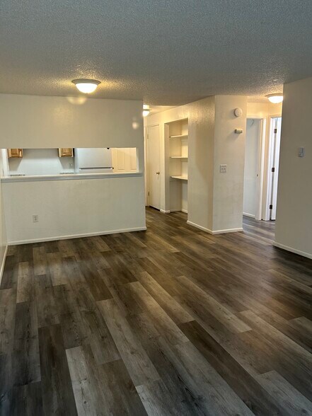 Building Photo - 3023 N Hogan St