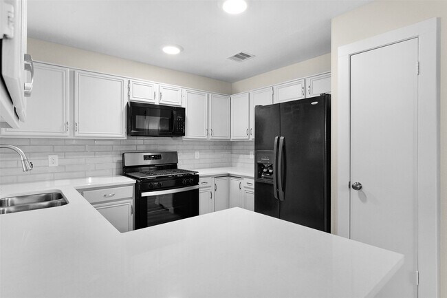 Building Photo - 4930 Northfork Dr