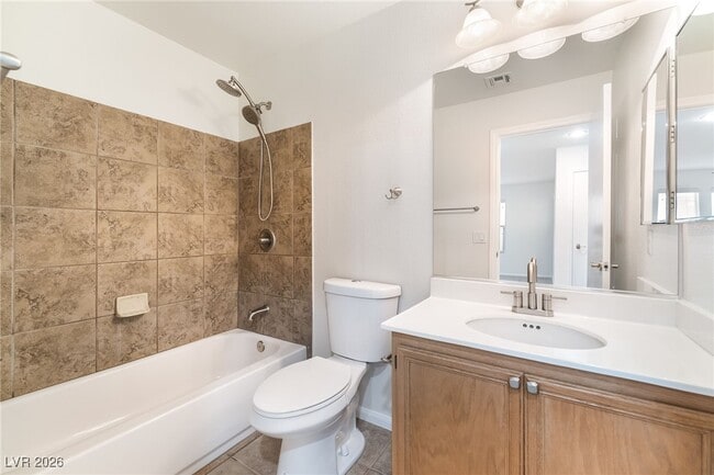 Building Photo - 11119 Tuscolana St