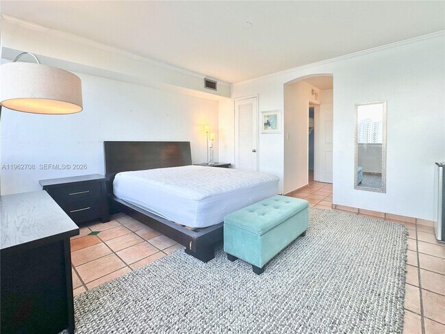 Building Photo - 7135 Collins Ave